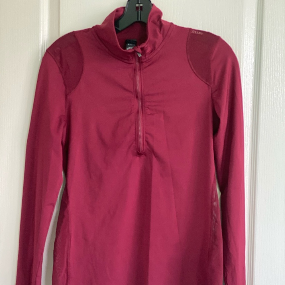 Victoria sport half zip jacket